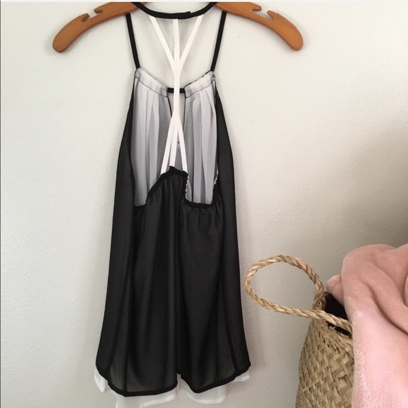 Bebe | Halter Keyhole Neck Two Tone Blouse - Picture 2 of 5